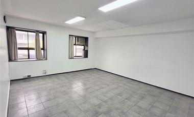 Oficina en Arriendo en Metro Moneda