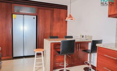 CASA TOTALMENTE AMOBLADA EN UCUBAMBA - CUENCA