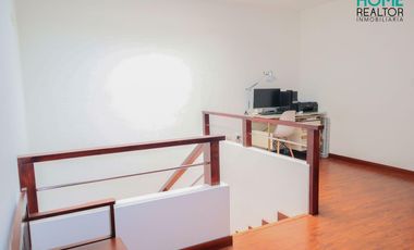 CASA TOTALMENTE AMOBLADA EN UCUBAMBA - CUENCA