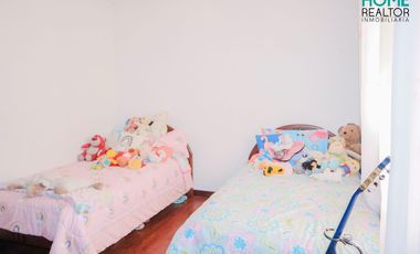 CASA TOTALMENTE AMOBLADA EN UCUBAMBA - CUENCA