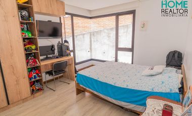 LUJOSA CASA MODERNA DE OPORTUNIDAD AMOBLADA EN CHALLUABAMBA