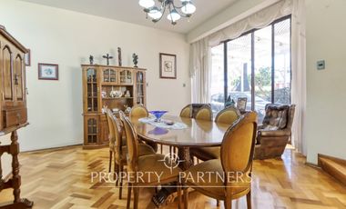 Gran Casa En Jardines del sur