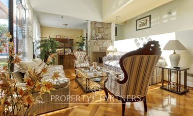 Gran Casa En Jardines del sur