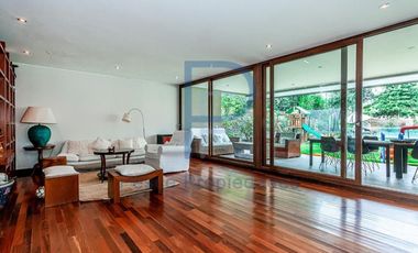PRECIOSA CASA EN EXCLUSIVO CONDOMINIO DE VALLE ESCONDIDO