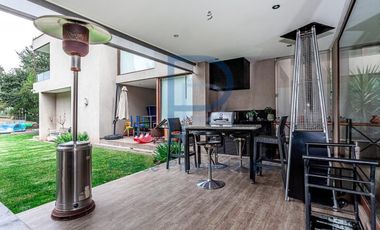 PRECIOSA CASA EN EXCLUSIVO CONDOMINIO DE VALLE ESCONDIDO