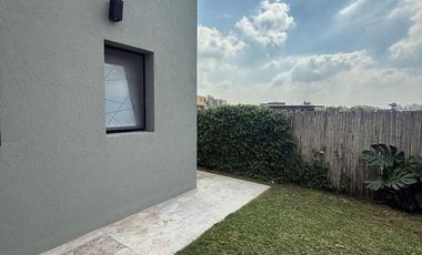 Muy linda casa moderna en Santa Lucia!