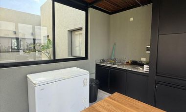 Muy linda casa moderna en Santa Lucia!