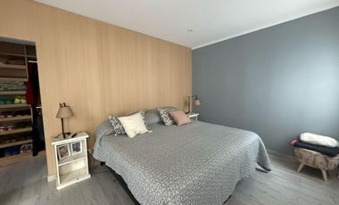Muy linda casa moderna en Santa Lucia!