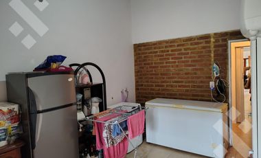 En venta, Casa de 3 Dormitorios, B. Los Nogales, Plottier.