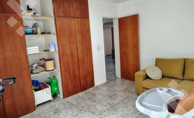 En venta, Casa de 3 Dormitorios, B. Los Nogales, Plottier.