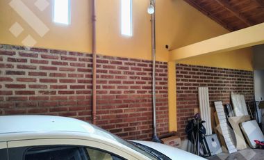 En venta, Casa de 3 Dormitorios, B. Los Nogales, Plottier.