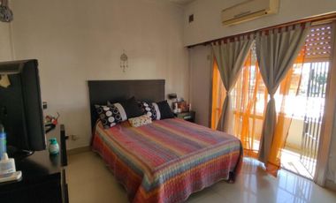 PH en venta - 2 Dormitorios 2 Baños - 160Mts2 - Bernal