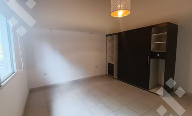Se Alquila, Casa de 3 dormitorios con quincho, Plottier