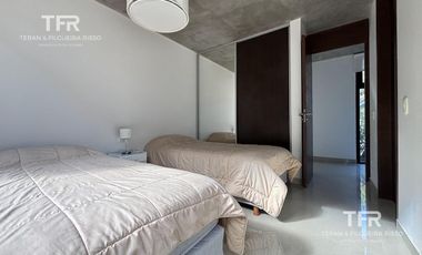 Golf II – Casa en Venta con Vistas Abiertas, Jacuzzi y Confort