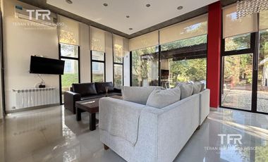 Golf II – Casa en Venta con Vistas Abiertas, Jacuzzi y Confort