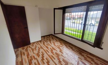 VENTA | CHALET 5 AMB CON PATIO Y COCHERA | PUNTA MOGOTES