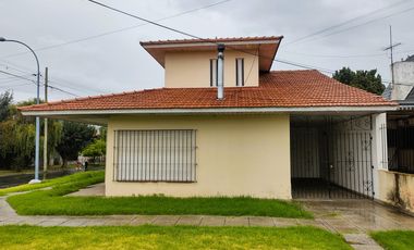 VENTA | CHALET 5 AMB CON PATIO Y COCHERA | PUNTA MOGOTES