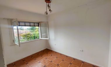 VENTA | CHALET 5 AMB CON PATIO Y COCHERA | PUNTA MOGOTES