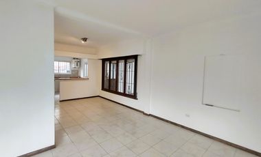 VENTA | CHALET 5 AMB CON PATIO Y COCHERA | PUNTA MOGOTES