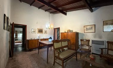 Casa cinco ambientes a la venta en Wilde Apto credito