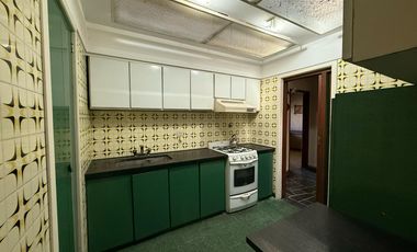 Casa cinco ambientes a la venta en Wilde Apto credito