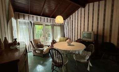 Casa cinco ambientes a la venta en Wilde Apto credito