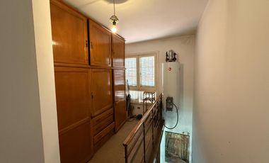 Casa cinco ambientes a la venta en Wilde Apto credito