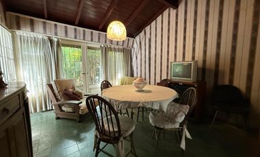 Casa cinco ambientes a la venta en Wilde Apto credito