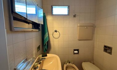 Casa cinco ambientes a la venta en Wilde Apto credito