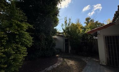 Casa cinco ambientes a la venta en Wilde Apto credito