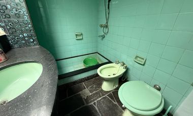 Casa cinco ambientes a la venta en Wilde Apto credito