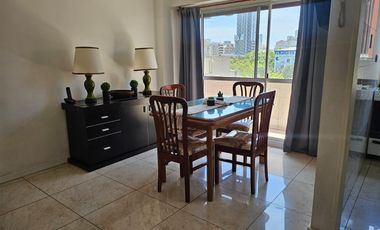 Departamento 2 ambientes con balcon a la calle