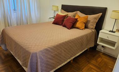 Departamento 2 ambientes con balcon a la calle