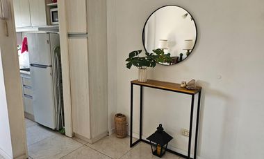 Departamento 2 ambientes con balcon a la calle
