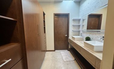 Casa nueva amueblada en Lomas de Santa Fe