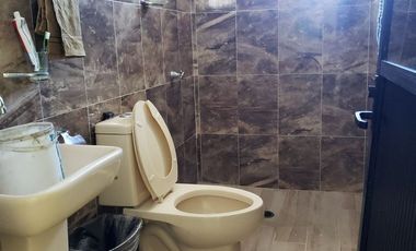 HOGAR MODERNO OFICINAS CON PATIO DE MANIOBRAS