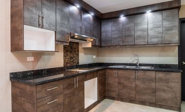 Mitad del Mundo, Casa en Venta, 110m2, 3 Habitaciones