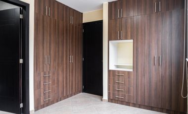 Mitad del Mundo, Casa en Venta, 110m2, 3 Habitaciones