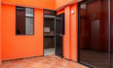 Mitad del Mundo, Casa en Venta, 110m2, 3 Habitaciones