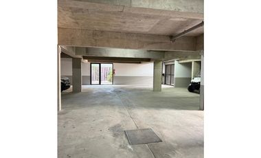 Moderno departamento en pinamar con piscina y cochera