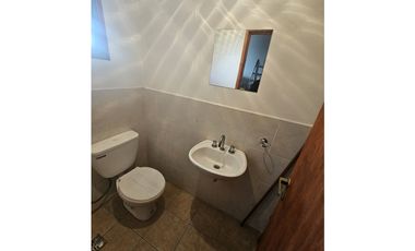 chalet 4 dormitorios + departamento de 2 ambientes