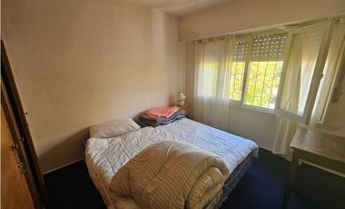 chalet 4 dormitorios + departamento de 2 ambientes