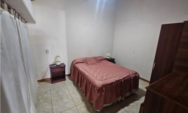 chalet 4 dormitorios + departamento de 2 ambientes