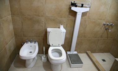 VENTA  CASA SAN MARCO TIGRE FRENTE AL RIO  MUELLE GALERIA PISCINA