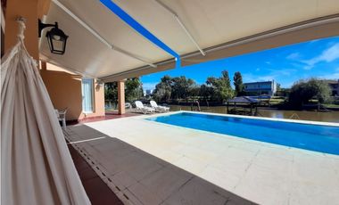 VENTA  CASA SAN MARCO TIGRE FRENTE AL RIO  MUELLE GALERIA PISCINA