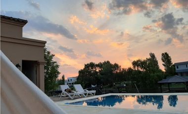 VENTA  CASA SAN MARCO TIGRE FRENTE AL RIO  MUELLE GALERIA PISCINA