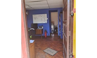 Excelente Casa en San Miguel en plena avenida departamental