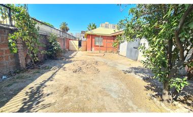 Excelente Casa en San Miguel en plena avenida departamental