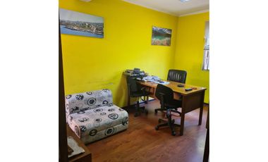 Excelente Casa en San Miguel en plena avenida departamental