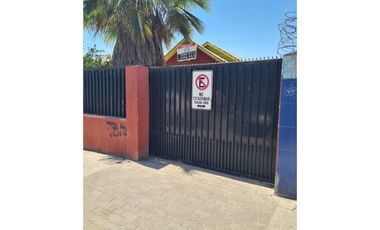 Excelente Casa en San Miguel en plena avenida departamental